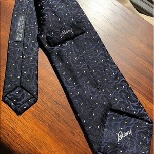 Brioni 100% Silk Patterned Tie